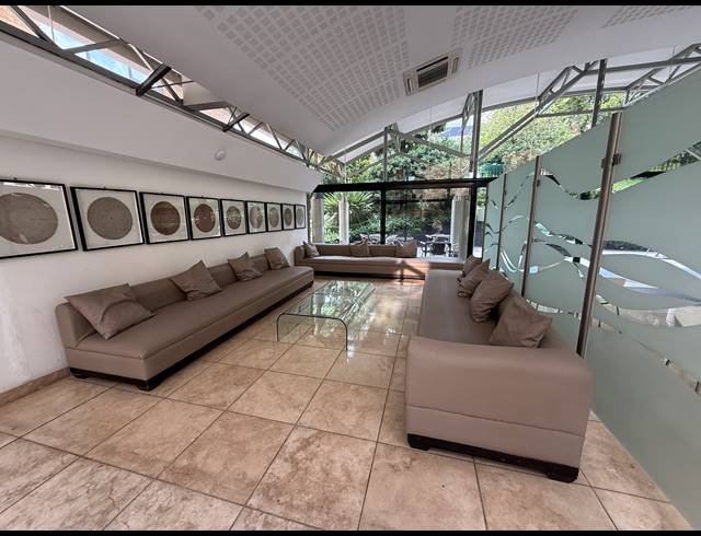 301M² OFFICE TO LET IN ROSEBANK